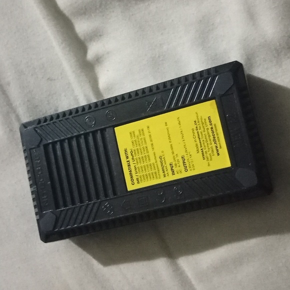 Battery Charger - Picture 4 of 7